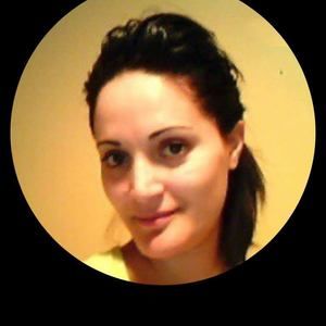 Meet your Posher, Daniela